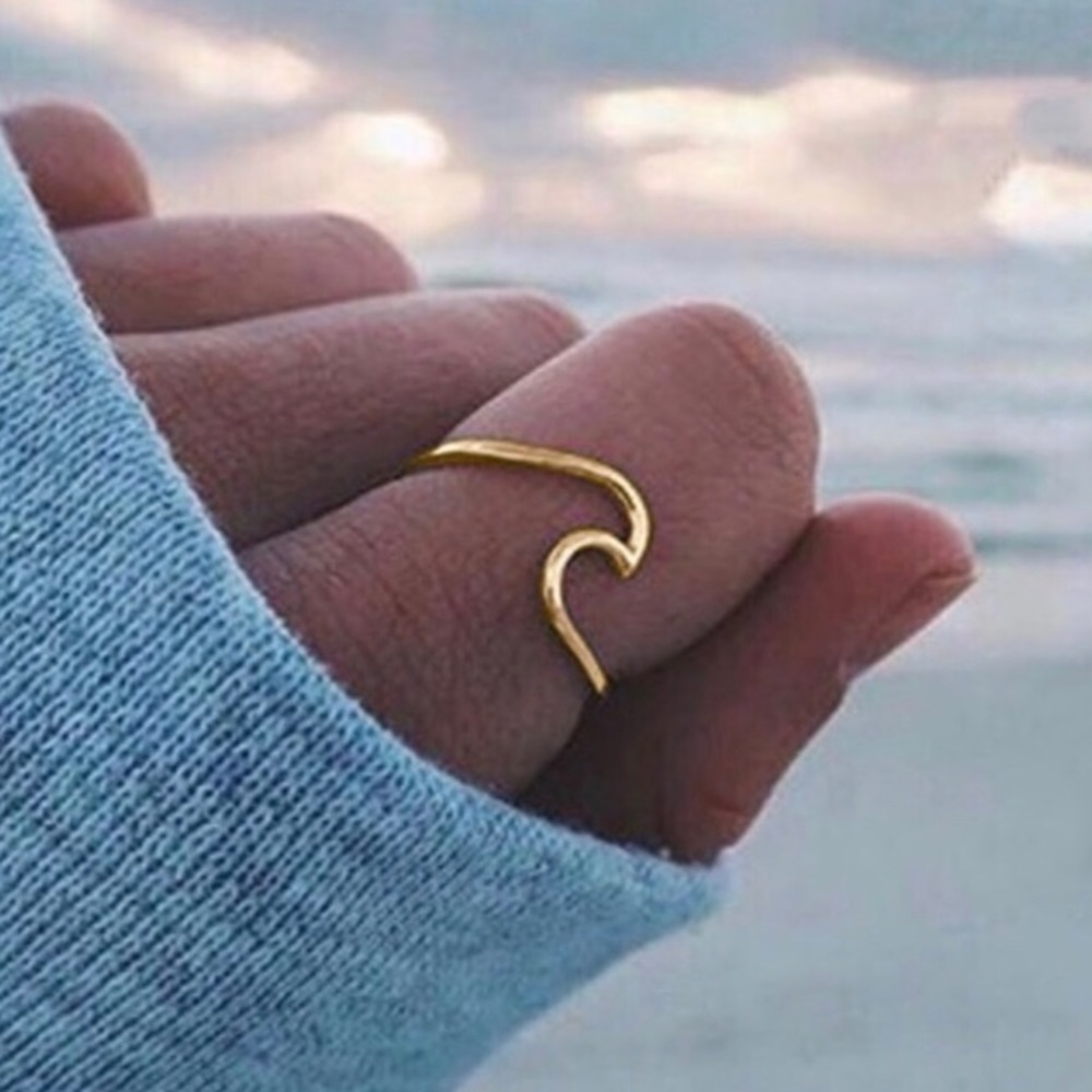Golden wave ring